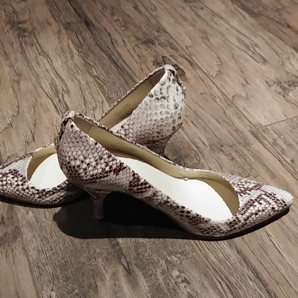 Aldo snakeprint genuine leather heels worn inside - Picture 10 of 10